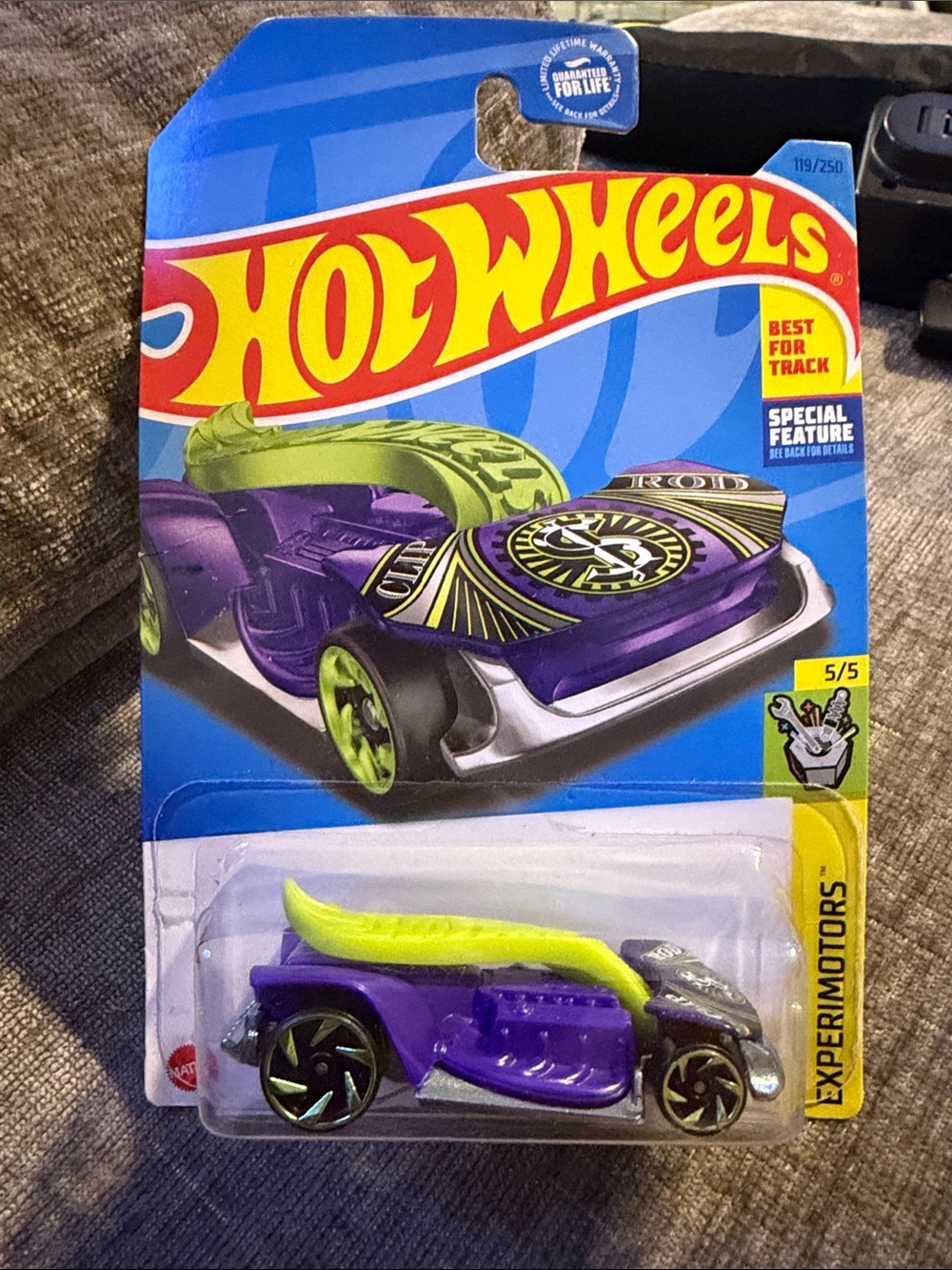 Hot Wheels Clip Rod Experimotors 5/5 #119/250 Purple &‎ Green New